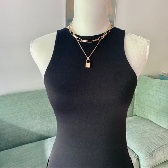 NWOT Double Chain Exaggerated Gold Color Lock Necklace - Picture 2 of 8